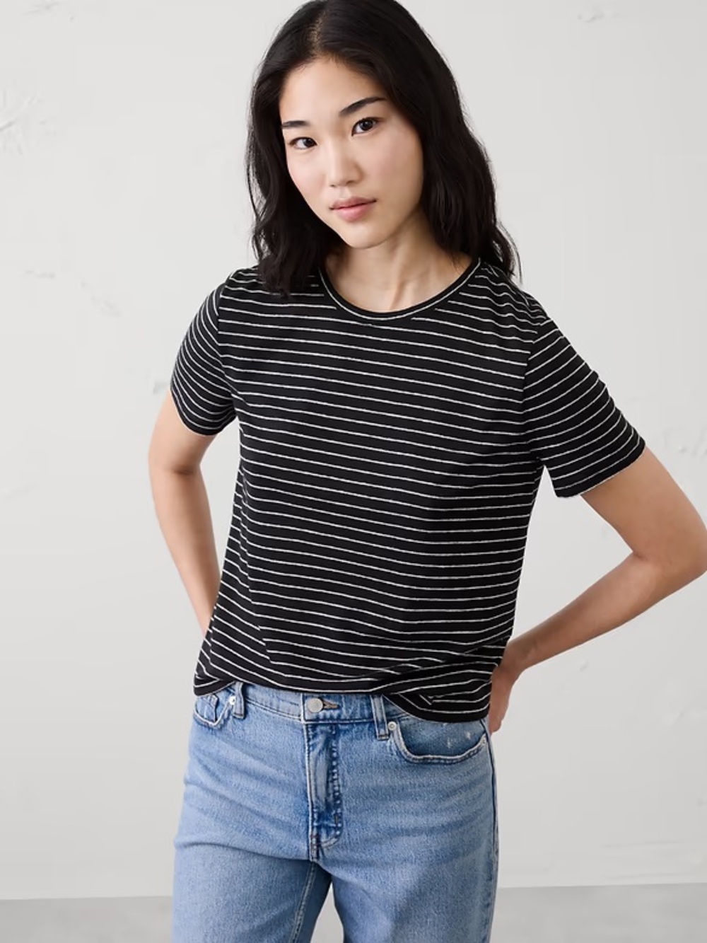 Banana Republic Black and White Striped Linen Blend Short Sleeve Tee